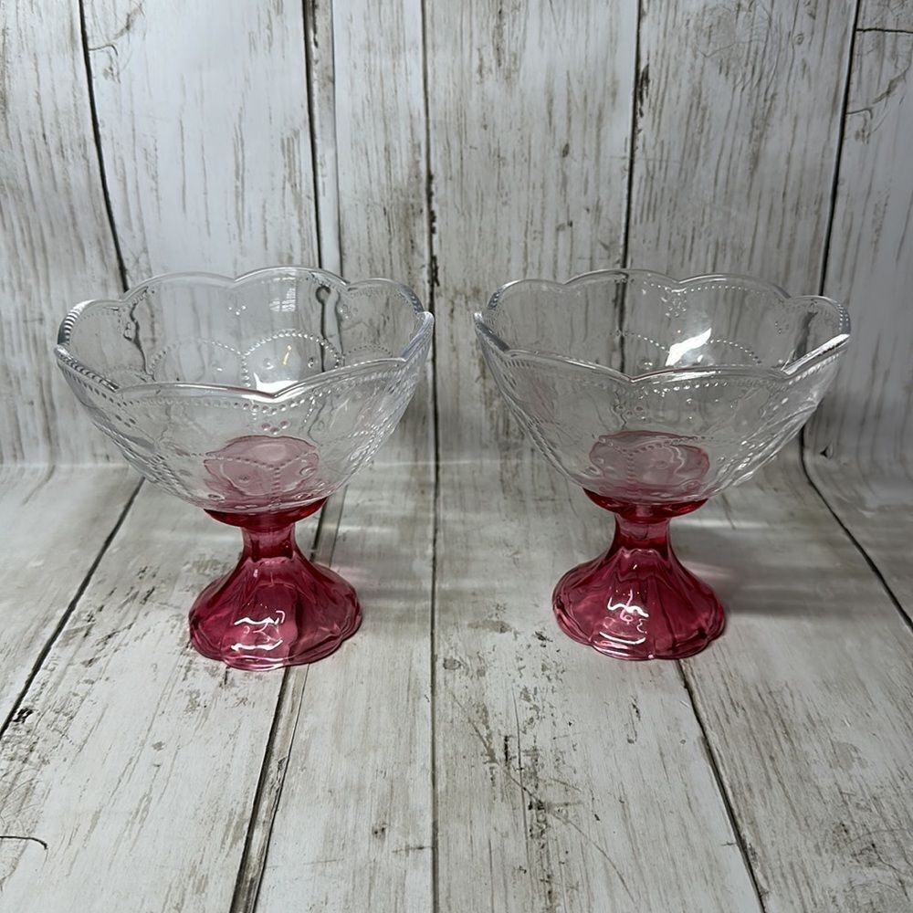 Vintage LE Smith Pink pedestal with Clear Glass Compote, Bowl Scalloped set of 2